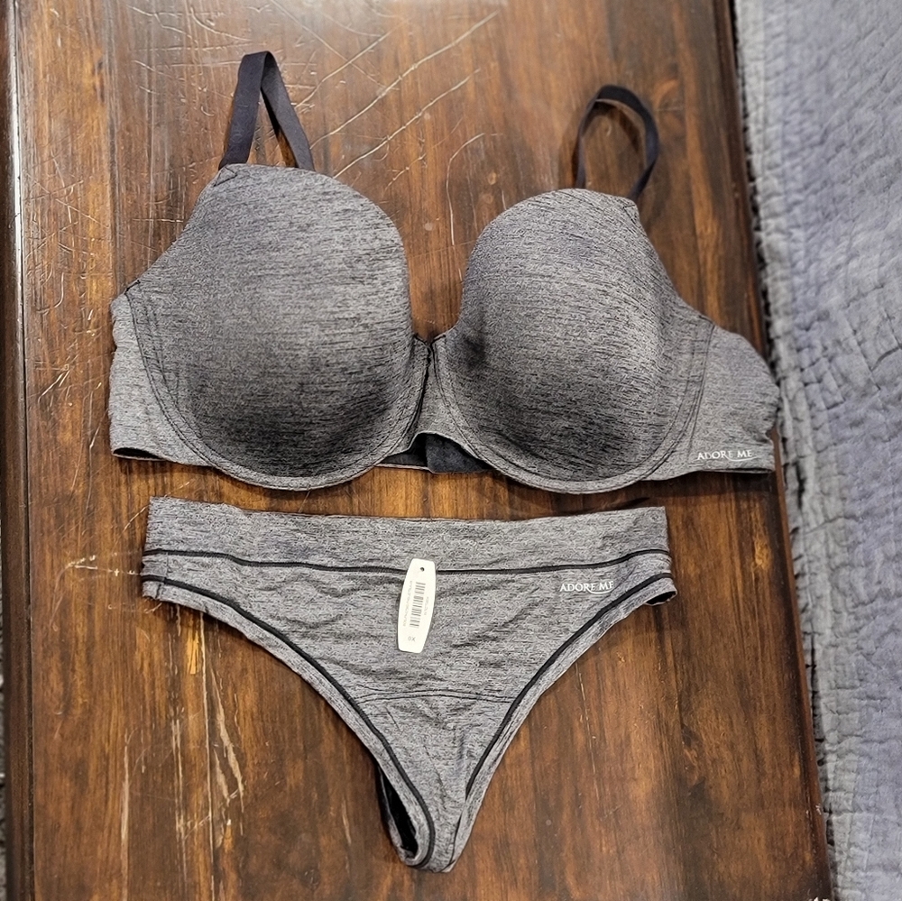 Adore Me Black Seamless Bra